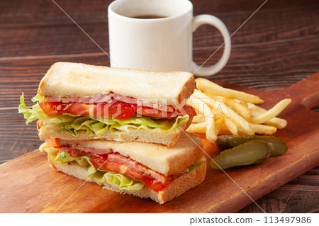 BLT sand 113497986