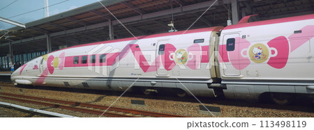 Hello Kitty Shinkansen 113498119