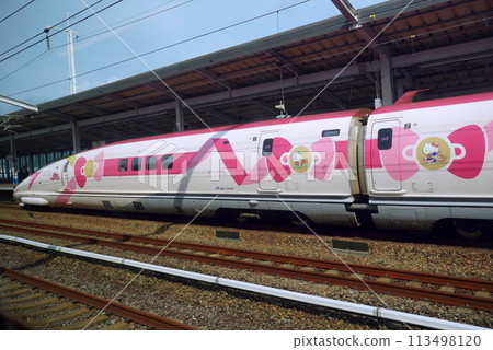 Hello Kitty新幹線 113498120