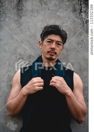Sports gym, 40s, male 113502166