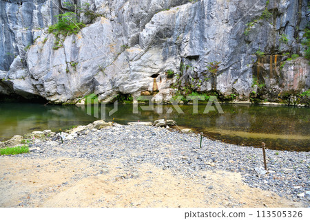Tohoku, Geibikei, Boat Ride, The famous power spot at the end of the river, the lucky ball prayer spot at Ogeibi Rock, Ichinoseki City, Iwate Prefecture (2) Tohoku, Geibikei, Boat Ride, The famous power spot at the end of the river, the lucky ball prayer spot at Ogeibi Rock, Ichinoseki City, Iwate Prefecture (2) 113505326
