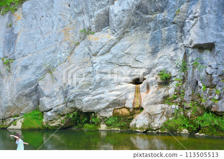 Tohoku, Geibikei, Boat ride, Tourists trying their luck by throwing lucky balls into the hole in the famous Ogeibi Rock, Ichinoseki City, Iwate Prefecture (4) 113505513
