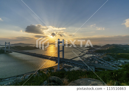 Evening view of the Great Seto Bridge from Washuzan Observatory 113510863