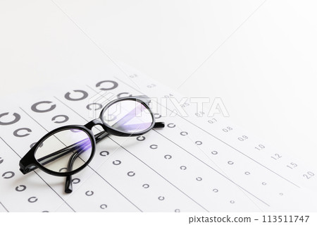 眼鏡及視力測試卡 視力測試圖片素材 眼鏡及視力測試卡 視力測試圖片素材 113511747