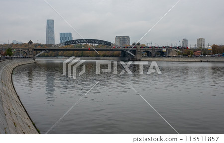 The Lastochka electric train goes over the Berezhkovsky Bridge. 113511857