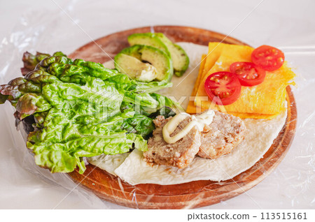 Ingredients for folded wraps 113515161