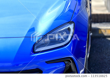Car headlight image 113518825