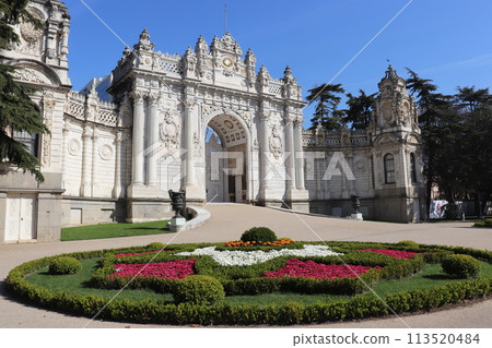 Dolmabahce Palace under the blue sky, World Heritage Site, Istanbul, Türkiye 113520484