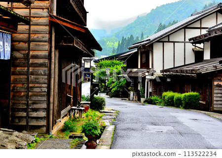 Scenery of Tsumago-juku on the Nakasendo Kisoji road in Nagano prefecture 113522234
