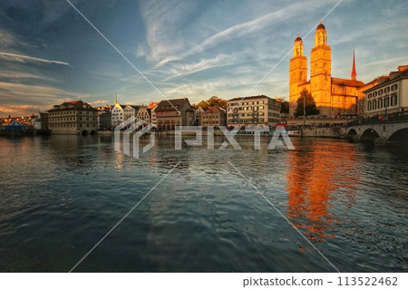 Evening in Zurich, the Limmat River and the Grossmünster 113522462