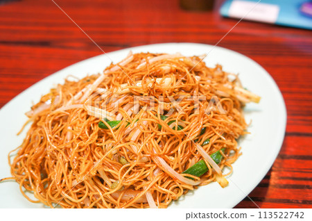 Hong Kong gourmet soy sauce fried noodles 113522742