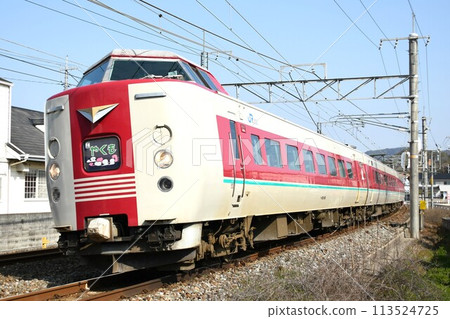 博備線 岡山方向 381系特急八雲號（輕鬆八雲色） 113524725