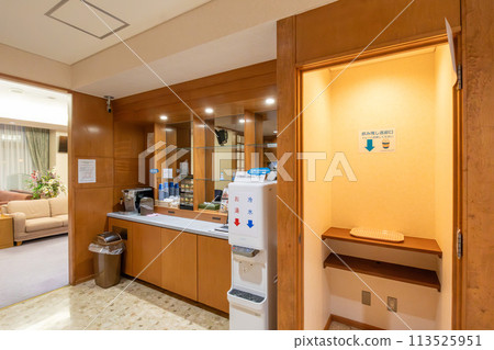 Obihiro City, Hokkaido, sunny day at Notokai Obihiro Airport, premium lounge after security check (paid waiting room) 113525951