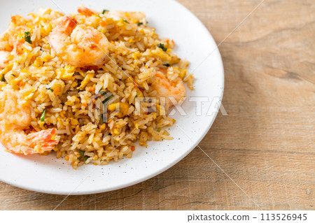 fried shrimps fried rice on plate 113526945