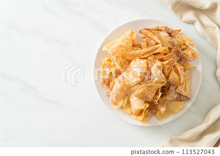 Crispy Sweet Taro Chips - snack 113527043