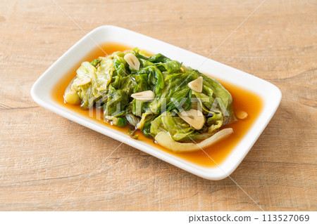Stir fried Iceberg lettuce with Oyster sauce Stir fried Iceberg lettuce with Oyster sauce 113527069