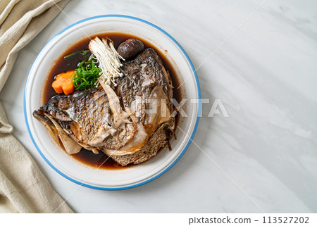 Boiled Fish Head with Soy Sauce Boiled Fish Head with Soy Sauce 113527202