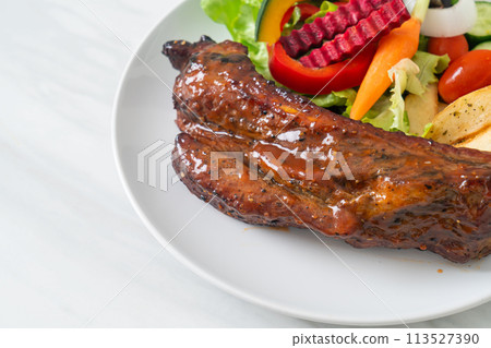 barbecue pork spare ribs with vegetables barbecue pork spare ribs with vegetables 113527390