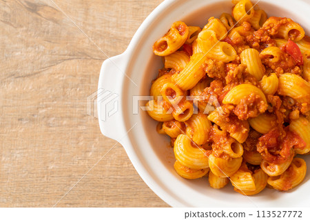 macaroni with tomatoes sauce and mince pork macaroni with tomatoes sauce and mince pork 113527772