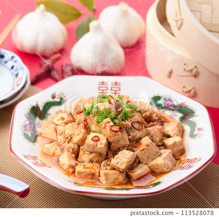 Chinese cuisine Mapo tofu 113528078