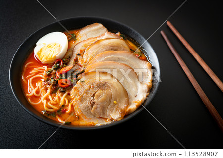 Ramen Noodles Spicy Tomyum Soup with Roast Pork 113528907