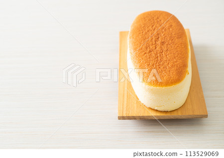 cheese cake in Japanese style cheese cake in Japanese style 113529069