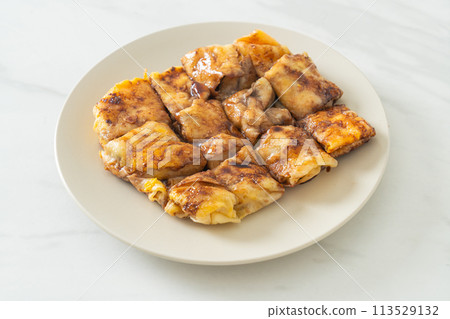 roti with egg, banana and chocolate roti with egg, banana and chocolate 113529132