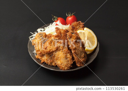 Kaki fry that looks delicious Kaki fry that looks delicious 113530261