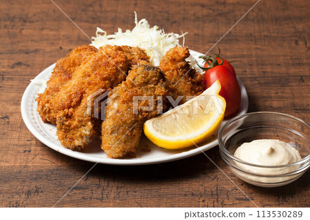 Kaki fry that looks delicious Kaki fry that looks delicious 113530289