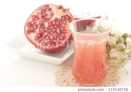 Pomegranate juice Pomegranate juice 113530738