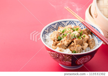 Mabo tofu don bowl 113531302