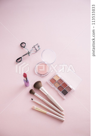 Eyeshadow palette, eyelash curler, makeup brush, lipstick and blush Eyeshadow palette, eyelash curler, makeup brush, lipstick and blush 113533833