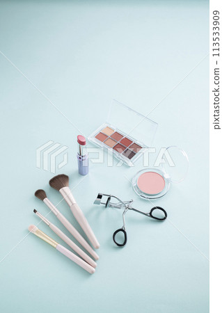 Eyeshadow palette, eyelash curler, makeup brush, lipstick and blush Eyeshadow palette, eyelash curler, makeup brush, lipstick and blush 113533909