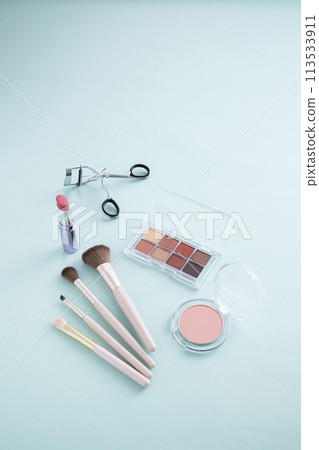 Eyeshadow palette, eyelash curler, makeup brush, lipstick and blush Eyeshadow palette, eyelash curler, makeup brush, lipstick and blush 113533911