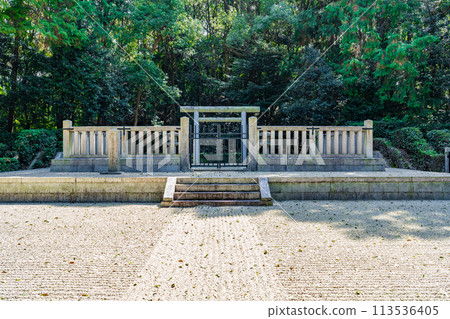 Taishi Town, Osaka Prefecture The Tomb of the 30th Emperor Bidatsu, Kawachi Isonaga Nakao Taishi Town, Osaka Prefecture The Tomb of the 30th Emperor Bidatsu, Kawachi Isonaga Nakao 113536405