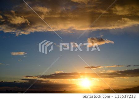 Sunset sunlight-3 113537238