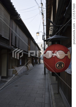 Kyoto Gion Tsujiko Landscape Vertical Composition 23 Kyoto Gion Tsujiko Landscape Vertical Composition 23 113537880