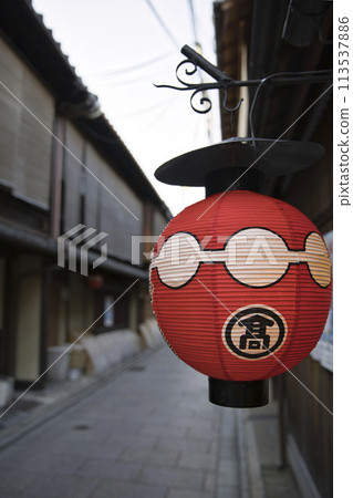 京都只園辻子的風景垂直構圖24 113537886