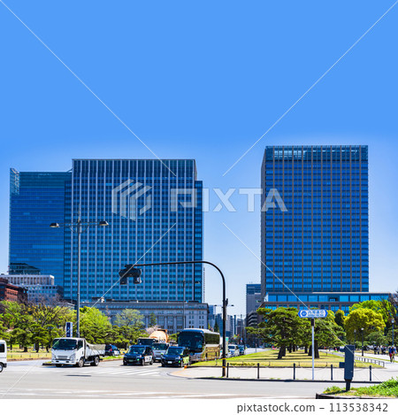 內堀通301號線、丸之內二重橋大廈（三菱重工）、明治生命保險公司（明治安田生命保險公司） 113538342