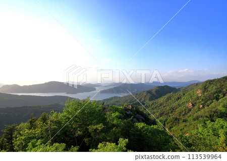 View of Etajima from the volcano (Kurahashi Island) View of Etajima from the volcano (Kurahashi Island) 113539964