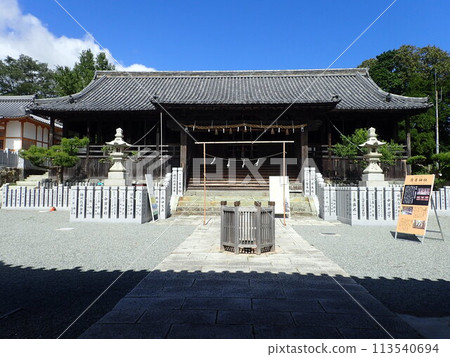 廣峰神社位於兵庫縣姬路市的廣峰山頂，以本宮背面的九星裝飾洞而聞名。 113540694