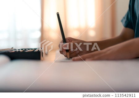 作業 功課 寫功課 113542911