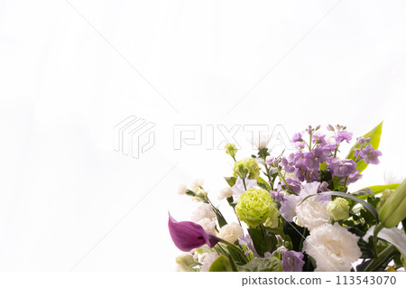 Flower arrangements (4) 113543070