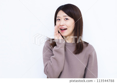 女人打電話 113544788