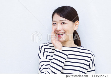 woman calling woman calling 113545475