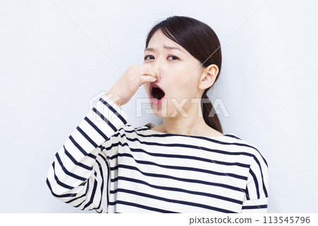 關心口臭的女性 113545796