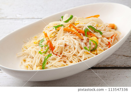 Grilled noodles Grilled noodles 113547336