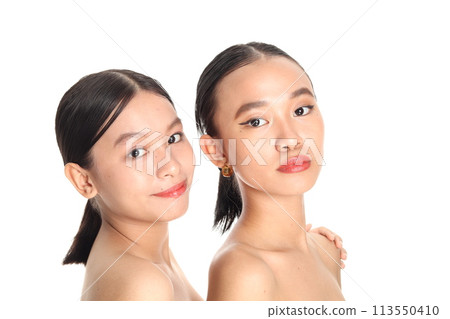 兩個美麗的女人 兩個美麗的女人 113550410
