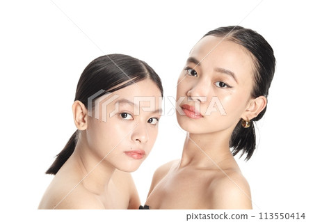 兩個美麗的女人 兩個美麗的女人 113550414