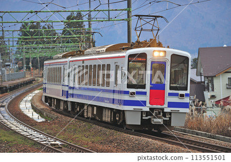 Joetsu Line Joetsu Kokusai Ski Resort-Osawa Hokuetsu Express HK100-1 Joetsu Line Joetsu Kokusai Ski Resort-Osawa Hokuetsu Express HK100-1 113551501